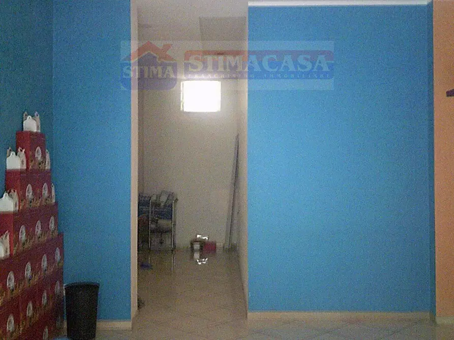 Immagine 8 di Locale commerciale in affitto  in CORSO Alcide de Gasperi a Afragola