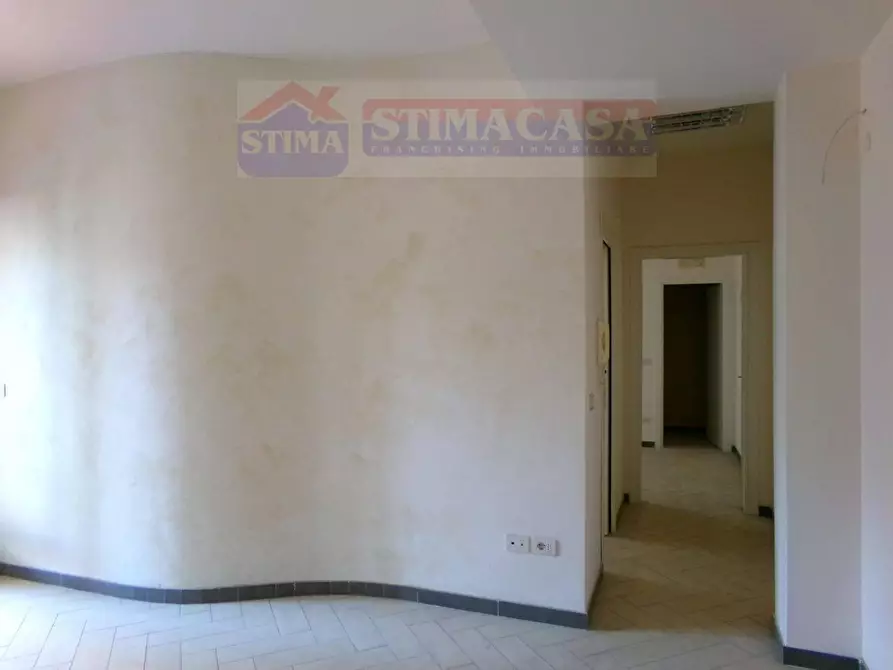 Immagine 10 di Palazzo in affitto  in VIA Roma a Aversa
