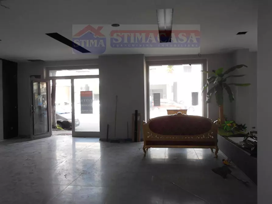 Immagine 13 di Negozio in affitto  in VIA Alcide de Gasperi a Afragola