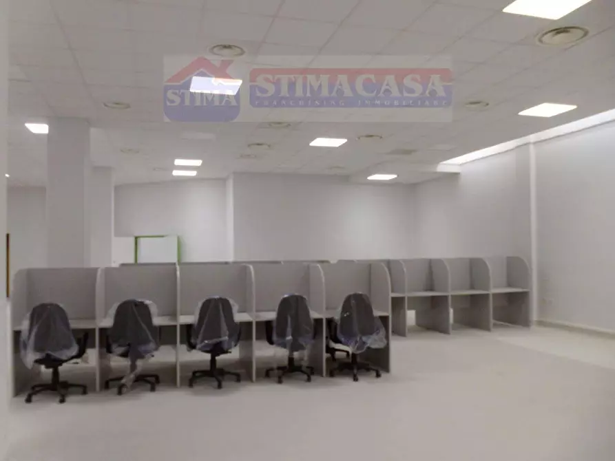 Immagine 7 di Ufficio in affitto  in VIA Pietro Donadio a Cardito