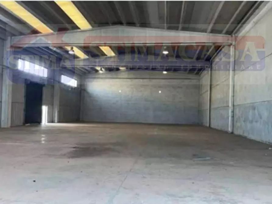 Immagine 3 di Capannone industriale in affitto  in ALTRO zona industriale a Vitulazio