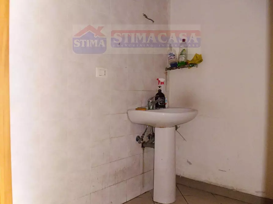 Immagine 20 di Ufficio in affitto  in VIA Nazionale Delle Puglie a Casalnuovo Di Napoli