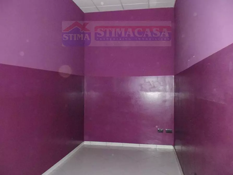 Immagine 24 di Ufficio in affitto  in VIA Nazionale Delle Puglie a Casalnuovo Di Napoli
