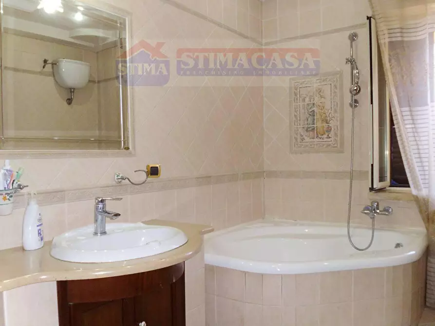 Immagine 12 di Appartamento in vendita  in VIA Napoli a Casoria