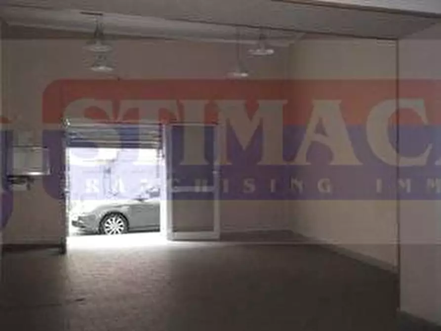 Immagine 1 di Attività commerciale in affitto  in CORSO NAPOLI a Afragola