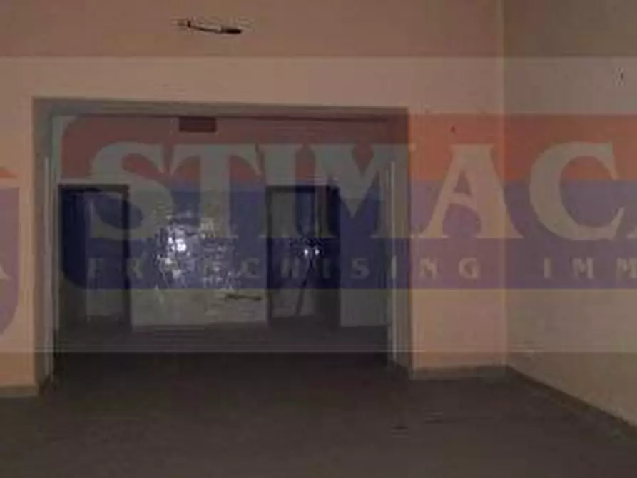 Immagine 2 di Attività commerciale in affitto  in CORSO NAPOLI a Afragola