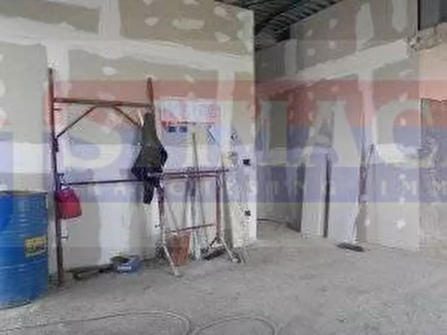 Immagine 5 di Ufficio in affitto  in VIA Napoli a Arzano