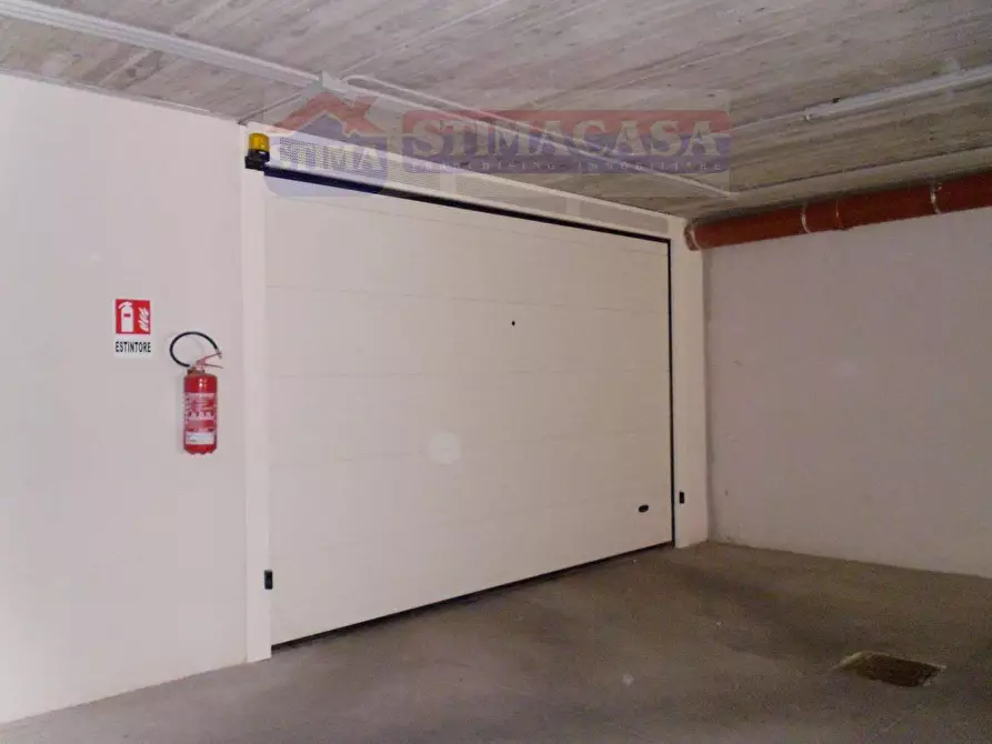 Immagine 30 di Appartamento in vendita  in CORSO Enrico de Nicola a Afragola