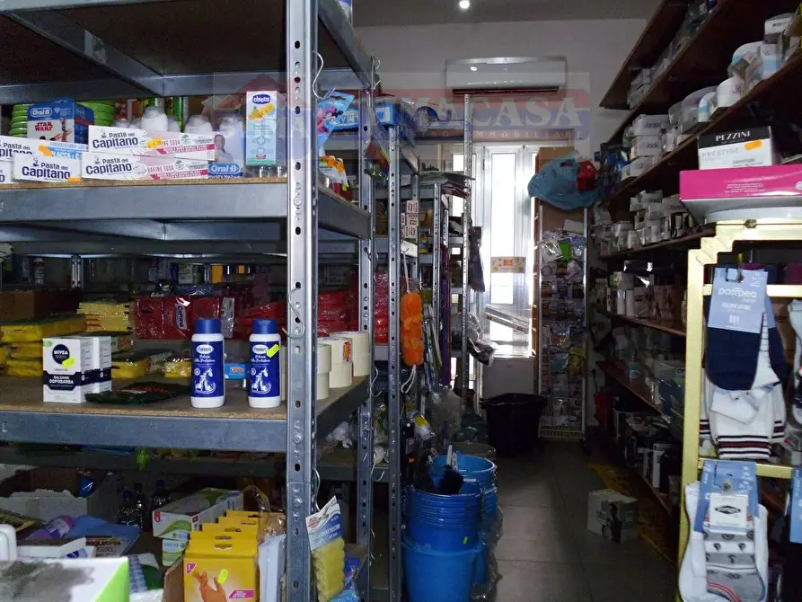 Immagine 5 di Negozio in affitto  in VIA Giovanni Amendola a Afragola
