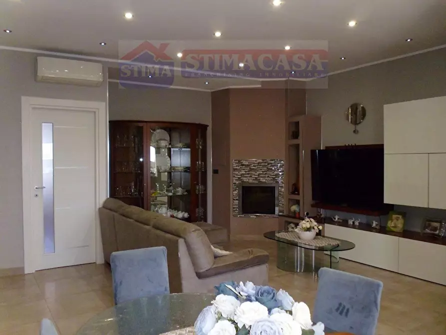 Immagine 3 di Appartamento in vendita  in VIA Etna a Casoria