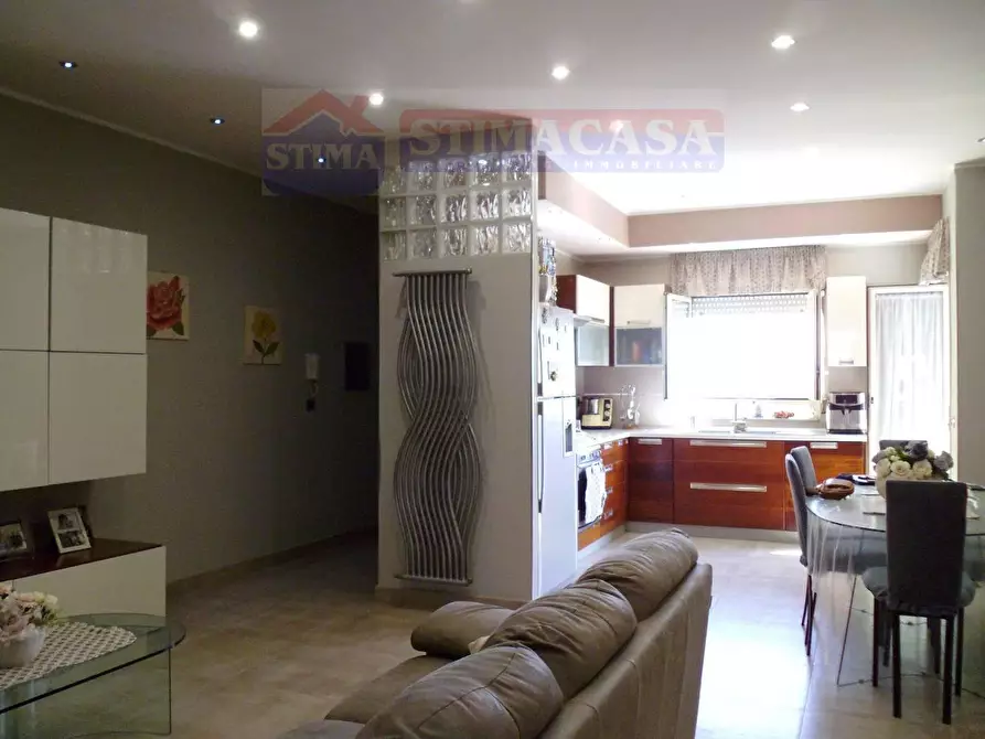 Immagine 7 di Appartamento in vendita  in VIA Etna a Casoria