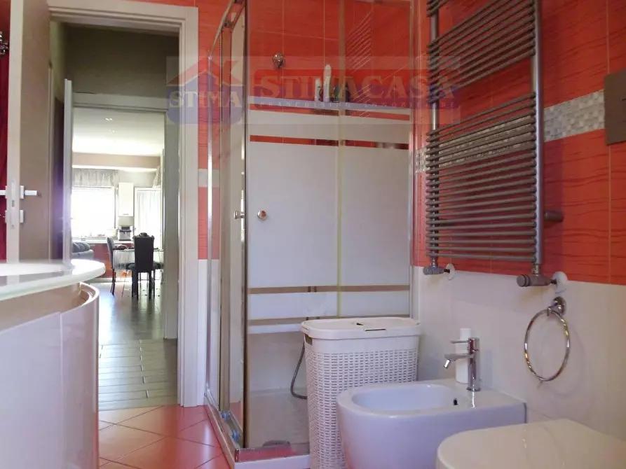 Immagine 14 di Appartamento in vendita  in VIA Etna a Casoria