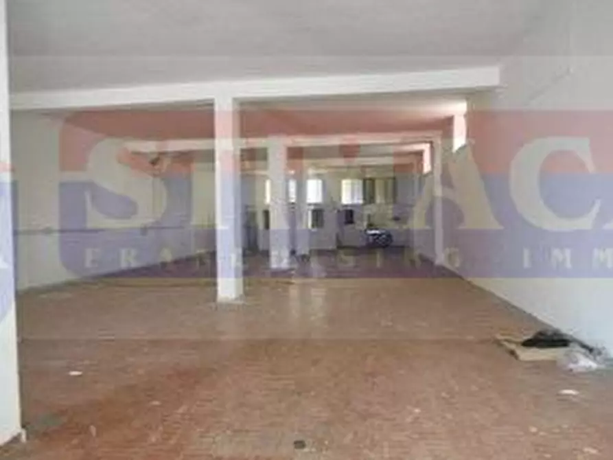 Immagine 2 di Capannone industriale in affitto  in VIA Nazionale Delle Puglie a Casoria