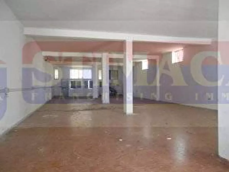 Immagine 3 di Capannone industriale in affitto  in VIA Nazionale Delle Puglie a Casoria