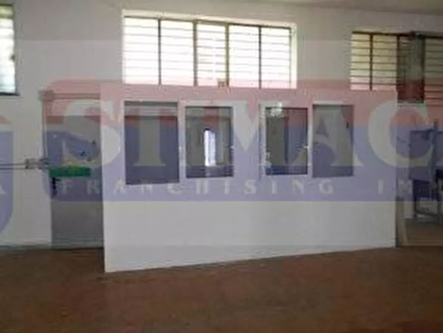 Immagine 4 di Capannone industriale in affitto  in VIA Nazionale Delle Puglie a Casoria