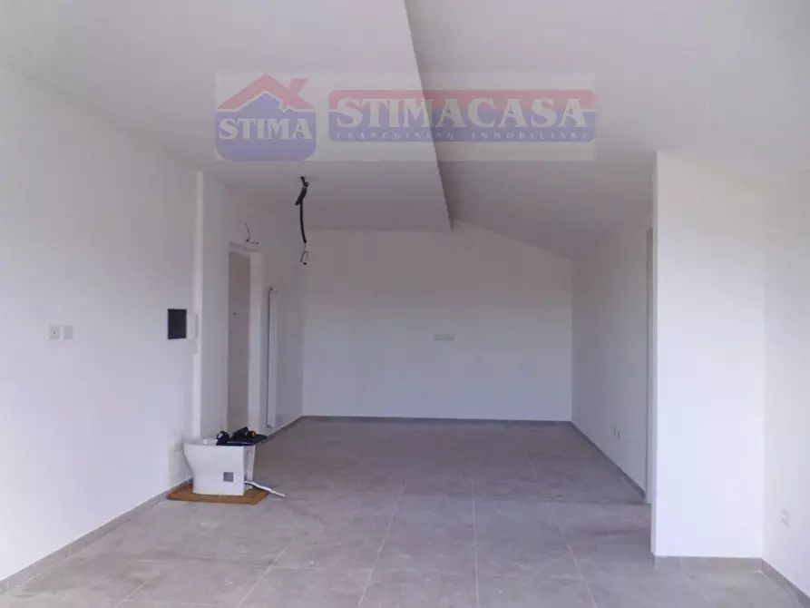 Immagine 2 di Appartamento in vendita  in VIA CASALANNO a Quarto