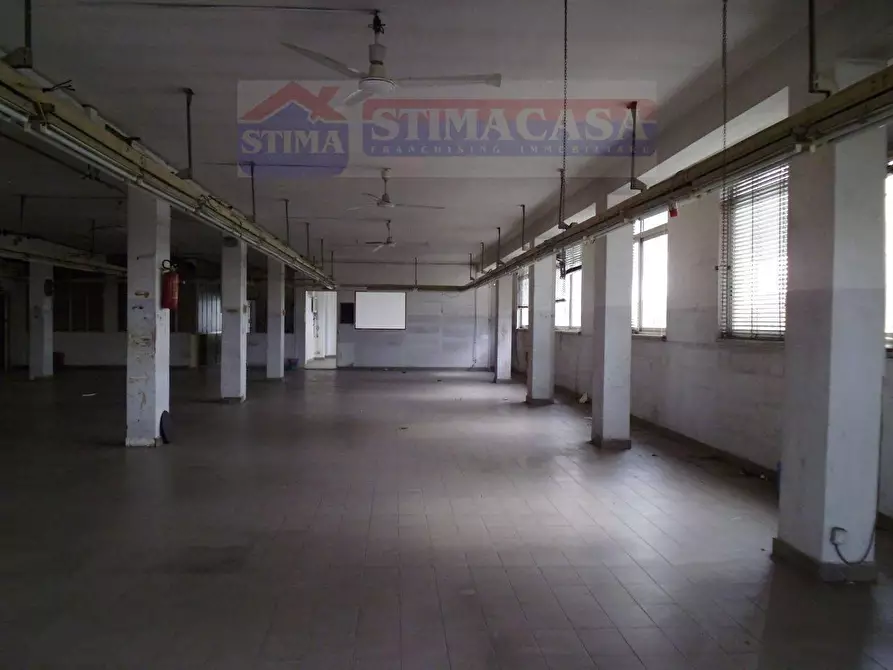 Immagine 4 di Capannone industriale in affitto  in VIA Tavernola a Casandrino