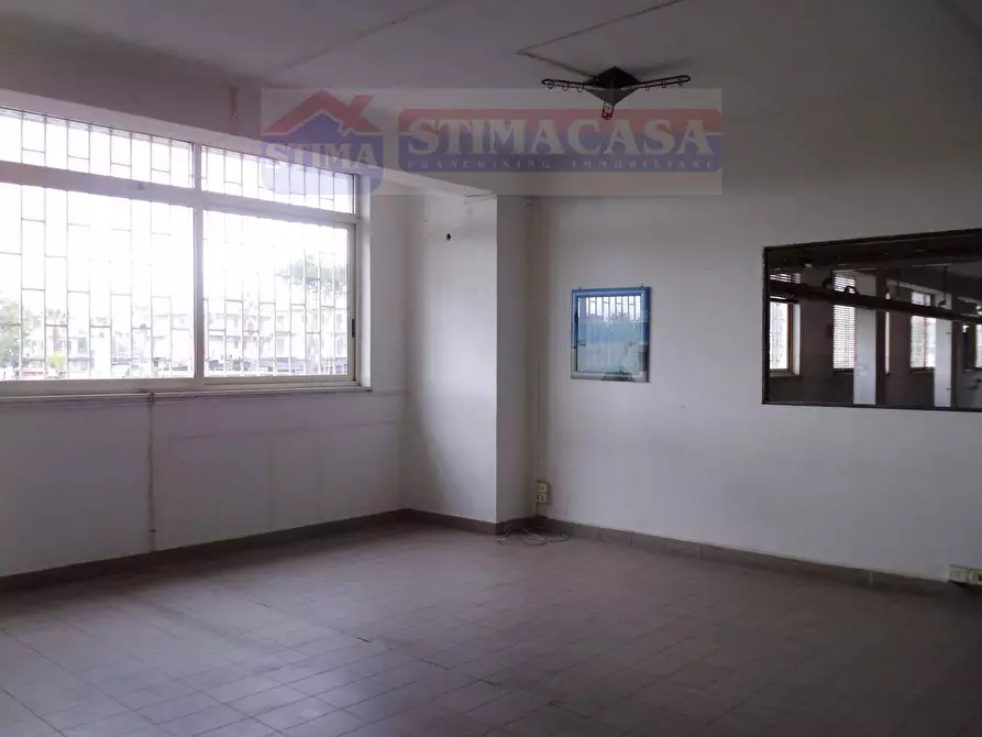 Immagine 11 di Capannone industriale in affitto  in VIA Tavernola a Casandrino