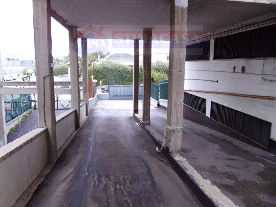 Immagine 17 di Capannone industriale in affitto  in VIA Tavernola a Casandrino