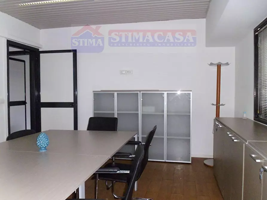 Immagine 9 di Ufficio in affitto  in VIA circumvallazione esterna a Casoria