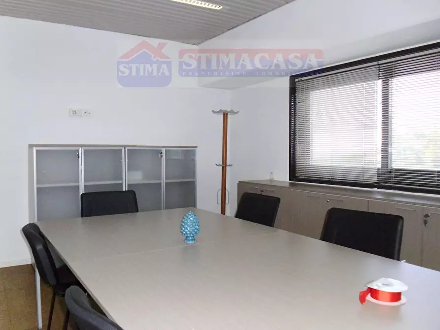 Immagine 1 di Ufficio in affitto  in VIA circumvallazione esterna a Casoria