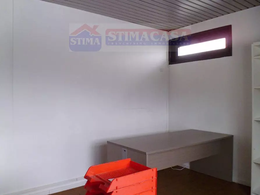 Immagine 12 di Ufficio in affitto  in VIA circumvallazione esterna a Casoria