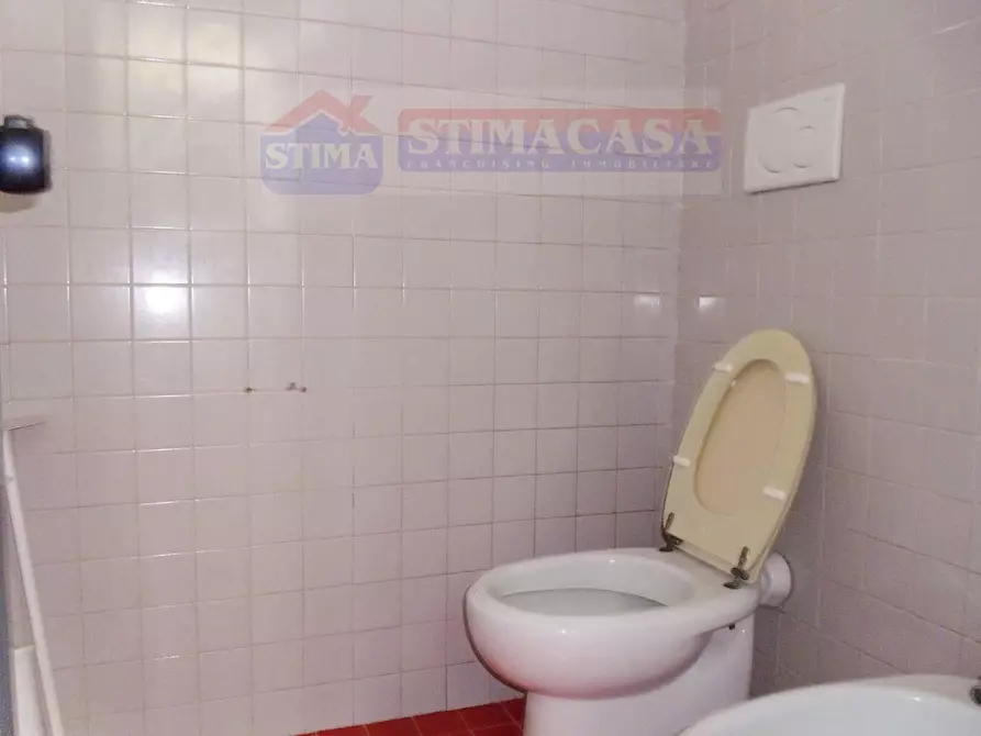 Immagine 19 di Ufficio in affitto  in VIA circumvallazione esterna a Casoria