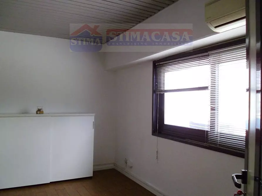 Immagine 6 di Ufficio in affitto  in VIA circumvallazione esterna a Casoria