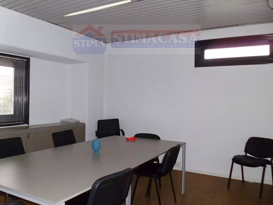 Immagine 7 di Ufficio in affitto  in VIA circumvallazione esterna a Casoria