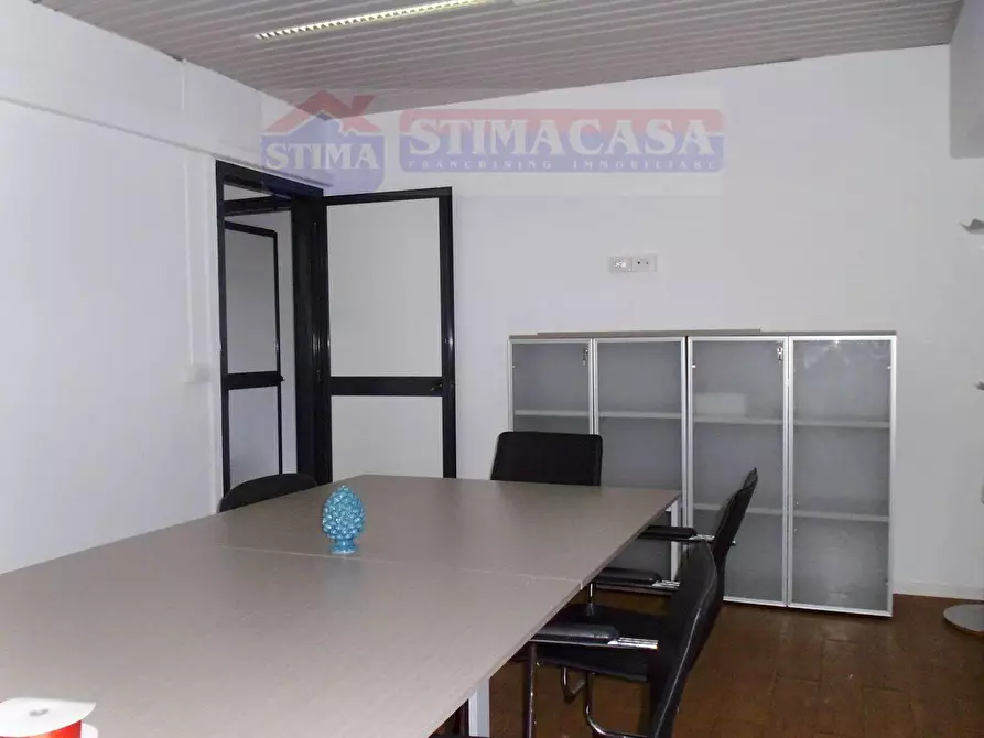 Immagine 10 di Ufficio in affitto  in VIA circumvallazione esterna a Casoria
