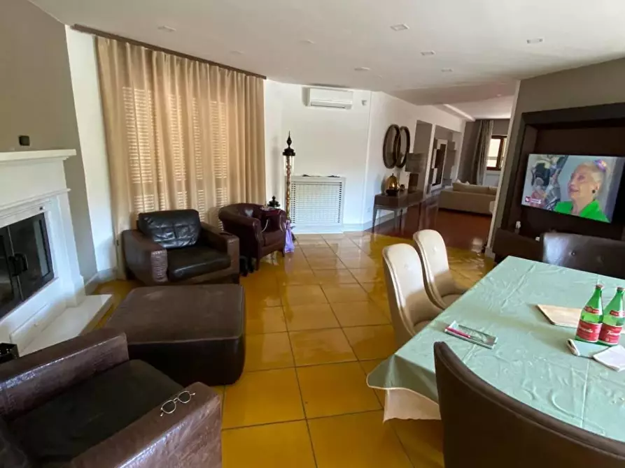 Immagine 9 di Casa bifamiliare in affitto  in STRADA Statale Sannitica a Casoria