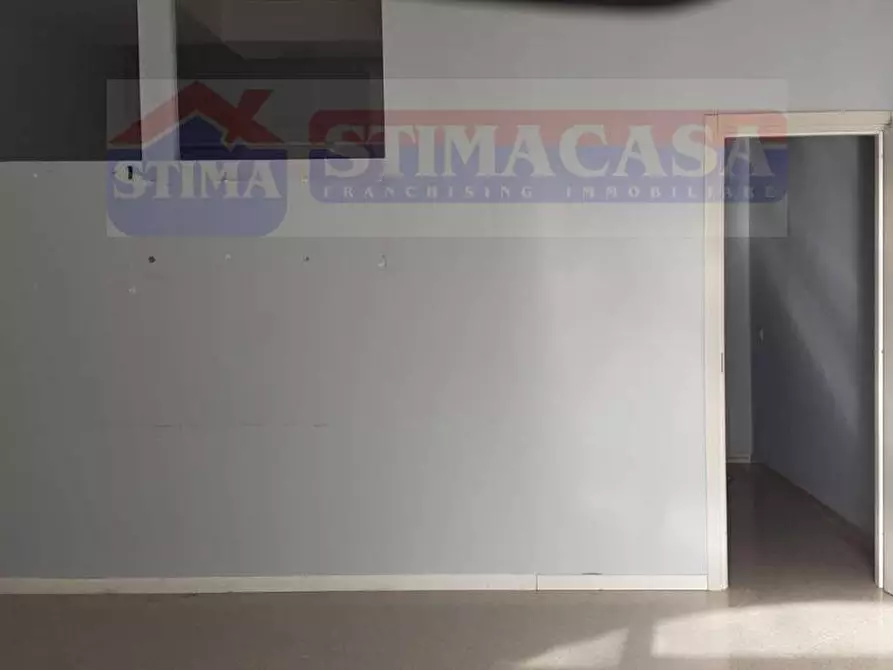 Immagine 2 di Ufficio in affitto  in VIA Padula a Casoria
