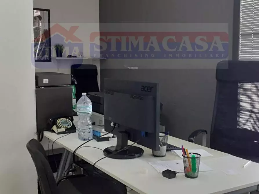Immagine 13 di Ufficio in affitto  in VIA Padula a Casoria