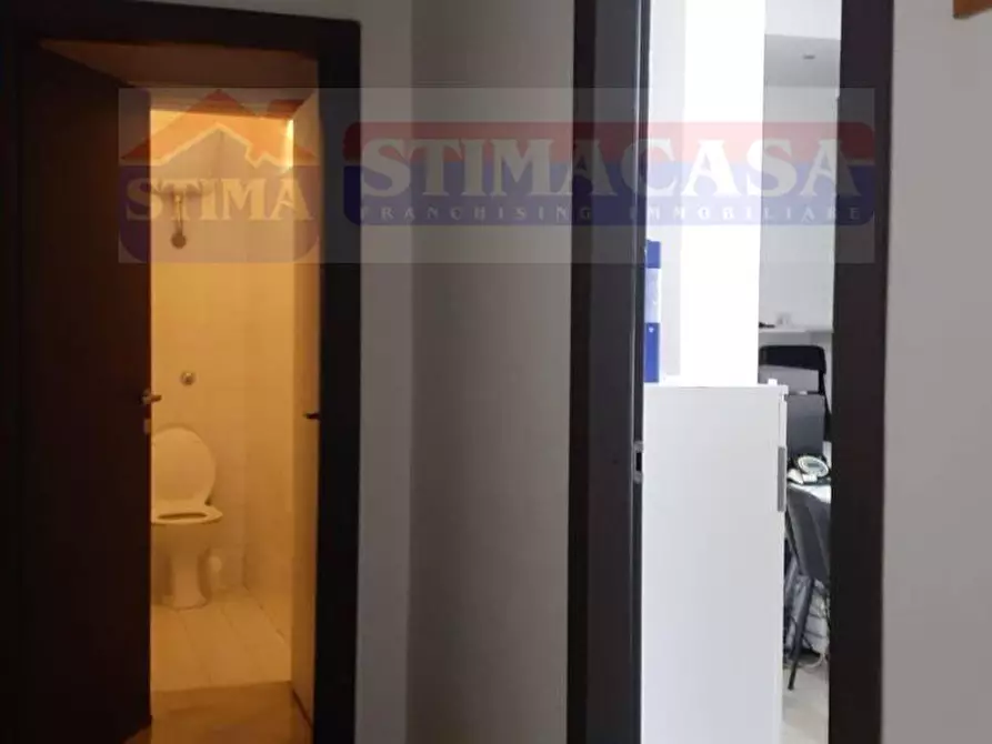Immagine 11 di Ufficio in affitto  in VIA Padula a Casoria