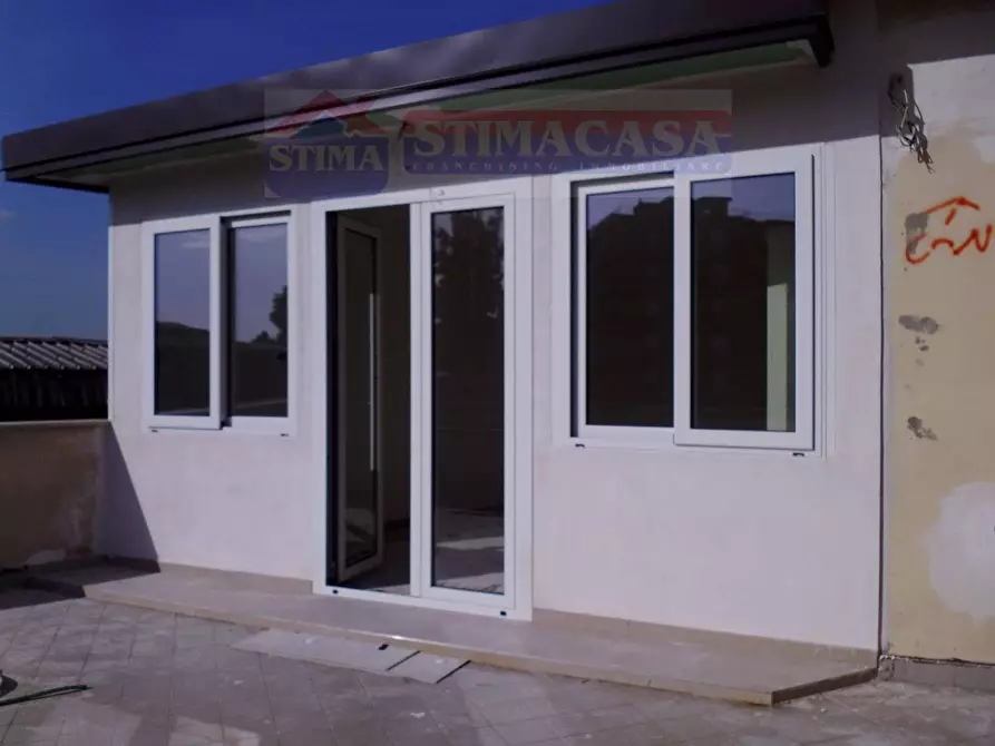 Immagine 20 di Appartamento in affitto  in STRADA Statale Sannitica a Casoria