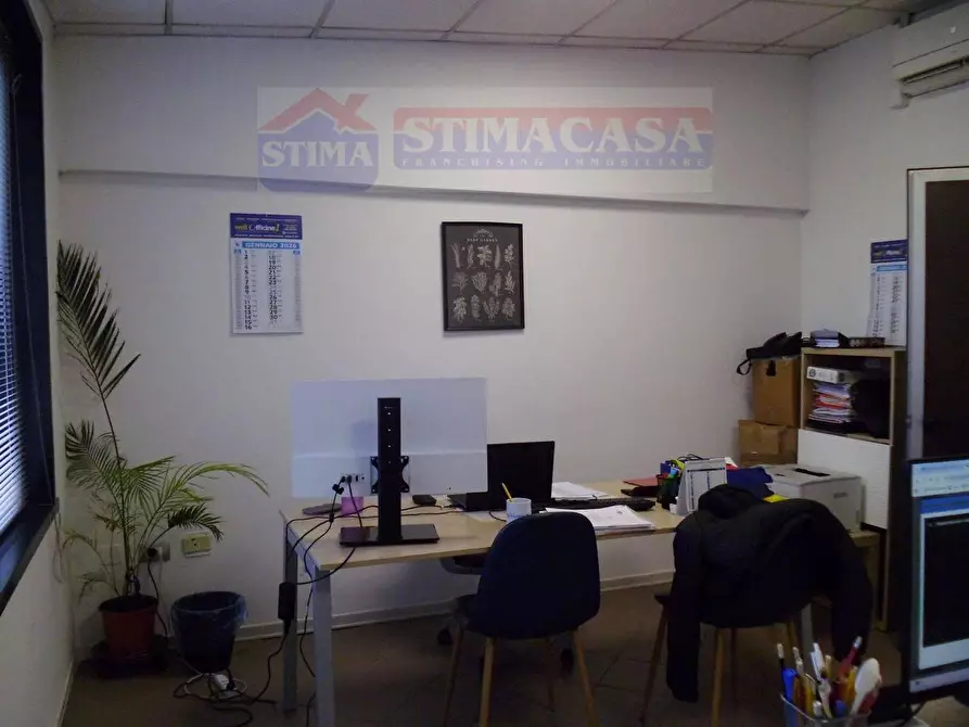 Immagine 4 di Ufficio in affitto  in VIA circumvallazione esterna a Casoria