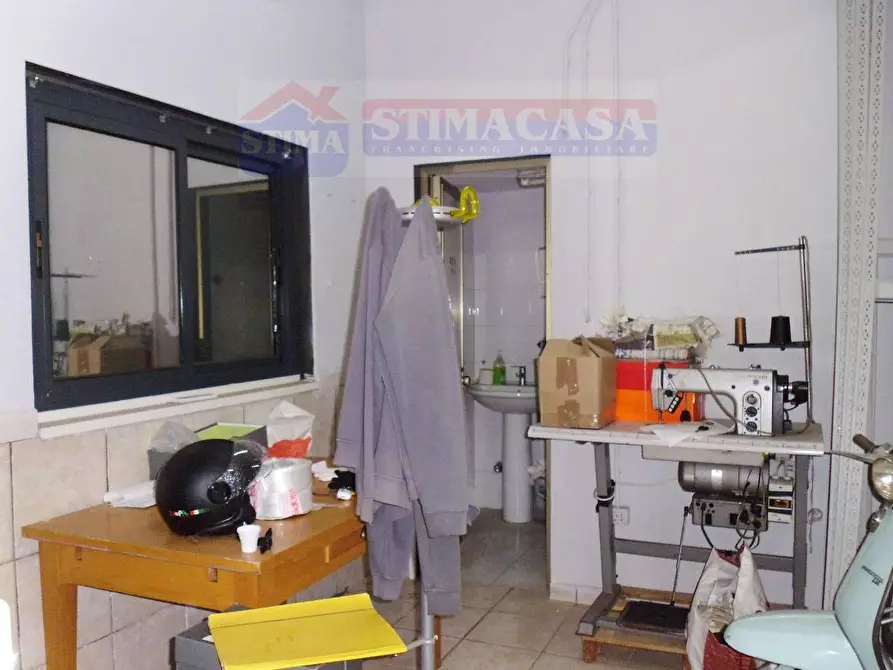 Immagine 9 di Capannone industriale in affitto  in VIA circumvallazione esterna a Casoria