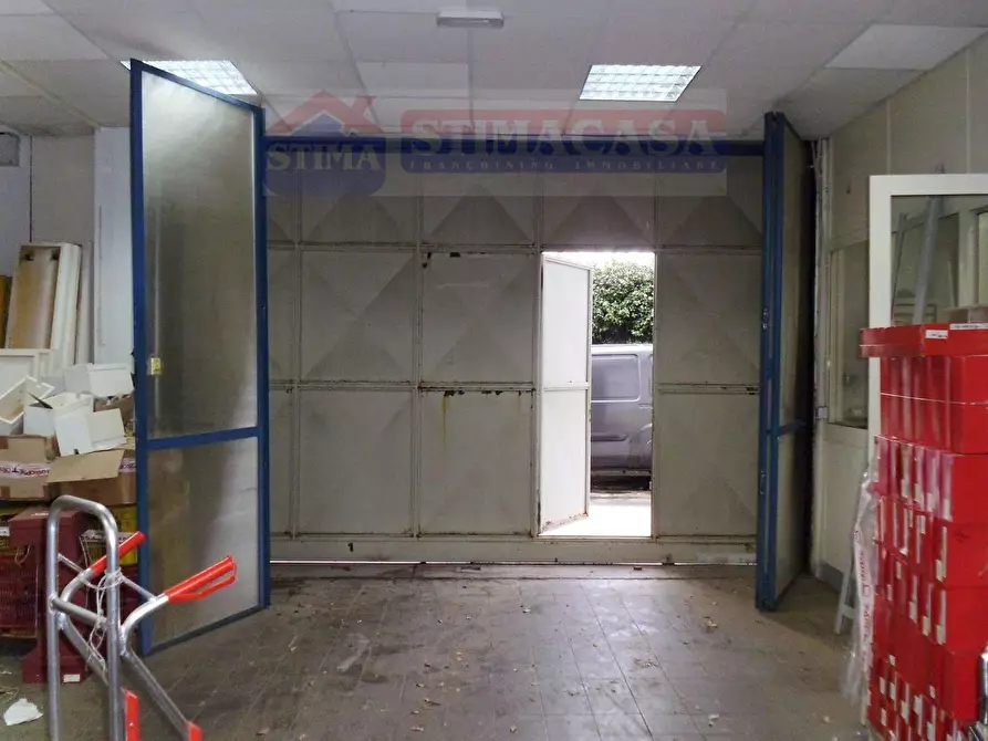 Immagine 12 di Capannone industriale in affitto  in VIA circumvallazione esterna a Casoria