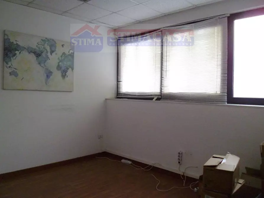 Immagine 14 di Capannone industriale in affitto  in VIA circumvallazione esterna a Casoria