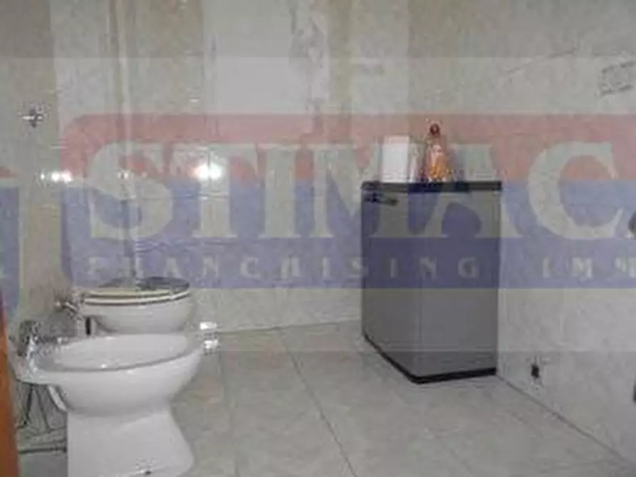 Immagine 12 di Ufficio in affitto  in VIA Piave a Casoria