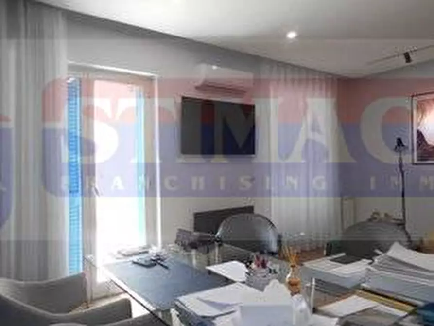 Immagine 8 di Ufficio in affitto  in VIA Piave a Casoria