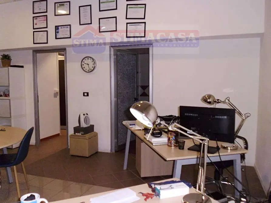 Immagine 7 di Ufficio in affitto  in VIA CIRCUMVALLAZIONE a Casoria