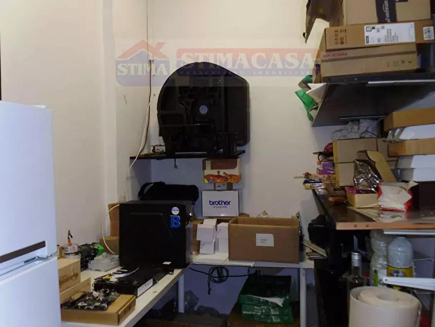 Immagine 8 di Ufficio in affitto  in VIA CIRCUMVALLAZIONE a Casoria