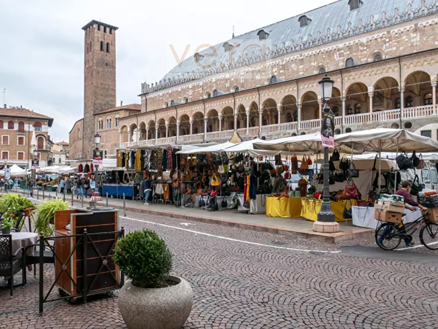 Immagine 6 di Locale commerciale in vendita  in VIA BREDA 21 a Padova