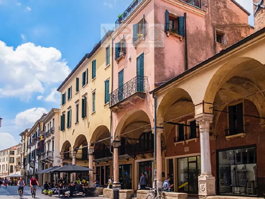 Immagine 3 di Locale commerciale in vendita  in VIA BREDA 21 a Padova