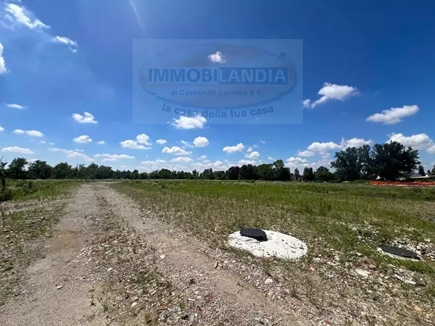 Immagine 10 di Terreno residenziale in vendita  in VIA a Comazzo