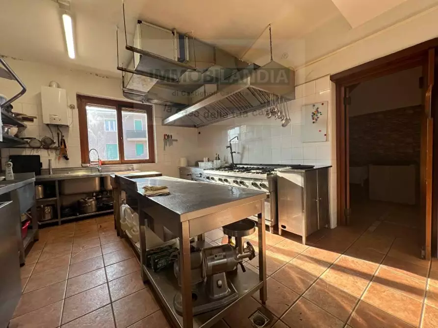 Immagine 27 di Bar / Ristorante in vendita  in VIA dante 35 a Zelo Buon Persico