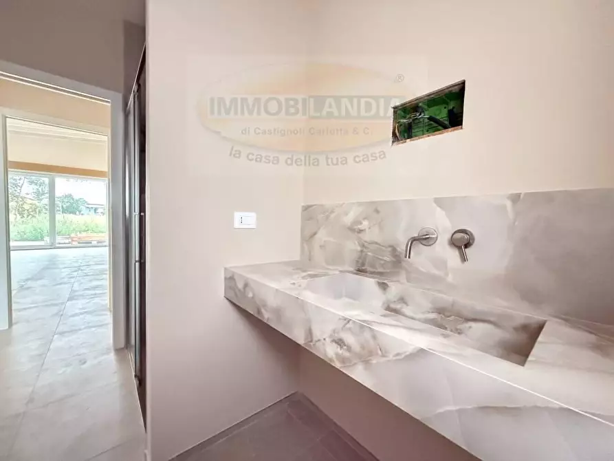 Immagine 23 di Casa bifamiliare in vendita  in VIA SAN ROCCO 1 a Comazzo