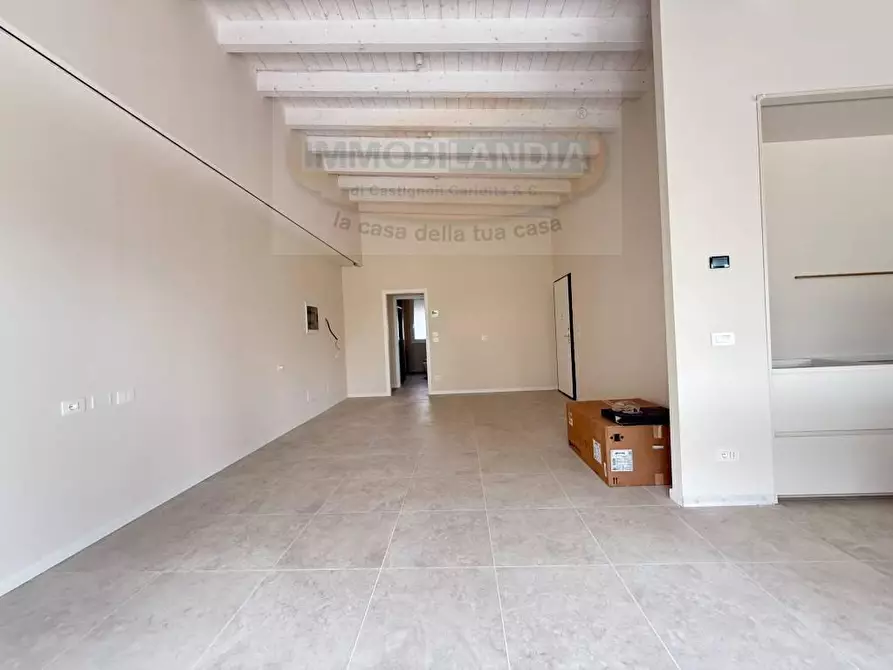 Immagine 2 di Casa bifamiliare in vendita  in VIA SAN ROCCO 1 a Comazzo