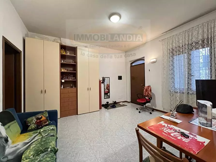 Immagine 5 di Appartamento in vendita  in PIAZZA DEL MUNICIPIO 5 a Cervignano D'adda